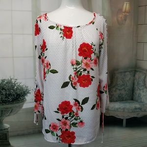 Zach & Rachel floral blouse size medium